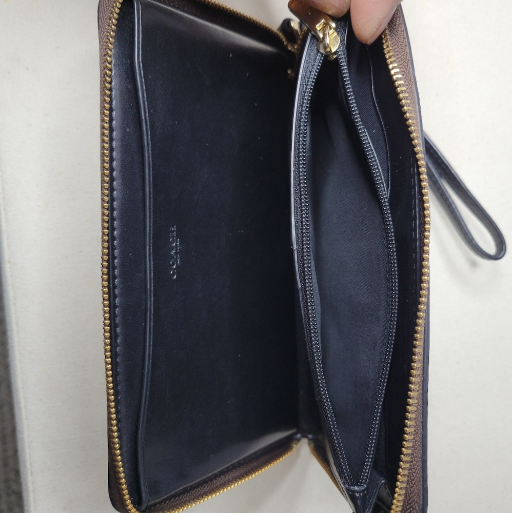 Coach Signature Brown Large Phone Wallet In Signature Canvas - Picture 14 of 15